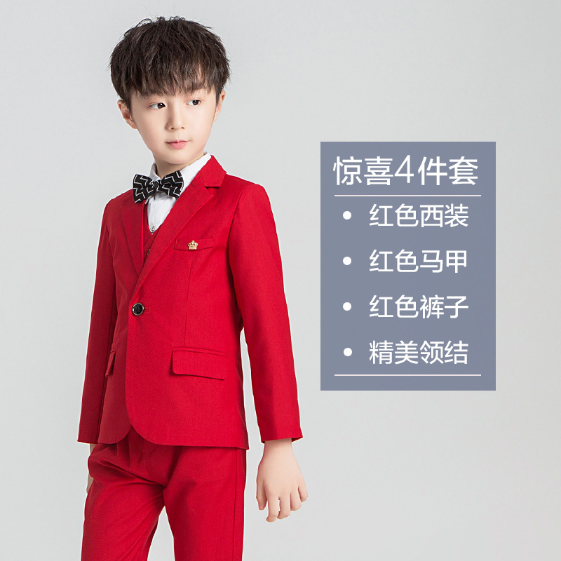 Set rosso da quattro pezzi