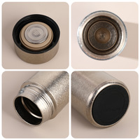 Bouteille d'eau colorée isolée sous vide à double paroi en titane pur de 200ml Isolation étanche Bouteille thermos sous vide extérieure