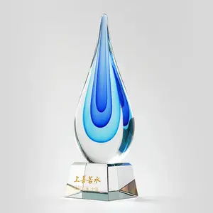 Cina nuova personalizzazione del Design trofei di cristallo artigianato trofeo 1 °, 2 °, 3 ° premi con resina aureata