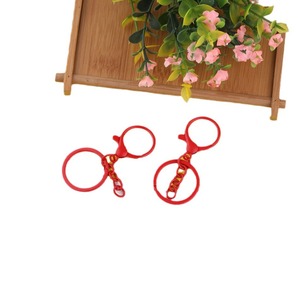 Juego de llaveros de cadena de cuatro eslabones de metal de colores, accesorio DIY para bolsos, piezas decorativas chapadas en colores blanco, rojo, verde y amarillo - Product Image 5