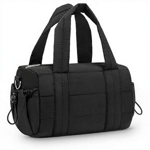Bolsa Deportiva Mini de Poliéster para <span class=keywords><strong>Mujer</strong></span>, 5"L <span class=keywords><strong>X</strong></span> 7"W <span class=keywords><strong>X</strong></span> 12"H, con Correa Ajustable, Resistente al Agua, Diseño Compacto, Color Negro - Product Image 1