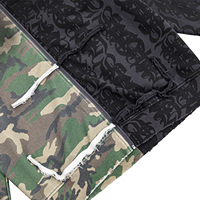 Sweat à capuche zippé tendance, personnalisé, imprimé camouflage moitié camouflage moitié gothique, monogramme, bords effilochés, style grunge Y2K, streetwear usé