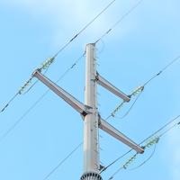 Poteau électrique en acier galvanisé pour ligne de transmission d'énergie haute tension, modèle JUNHAO JUNHAO-1, durée de vie de 30 ans, hauteur de 10 à 50 m