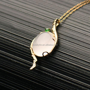 Colgante de Jadeíta Qingyabailu Feicui, Elegancia Helada, Brillante, Joyería de Oro Blanco de 18k, Forma de Calabaza, Engaste de Garra, Estilo Clásico - Product Image 4