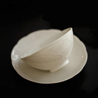 Service de vaisselle en porcelaine de Jingdezhen, assiettes et bols, motif floral sous glaçure, assiette creuse, pour la maison