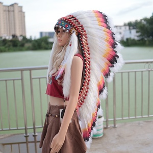 Colorido tocado indio hecho a mano con plumas, varios estilos, elementos tribales, sombrero de jefe salvaje, accesorio para actuaciones en bares y escenarios - Product Image 1