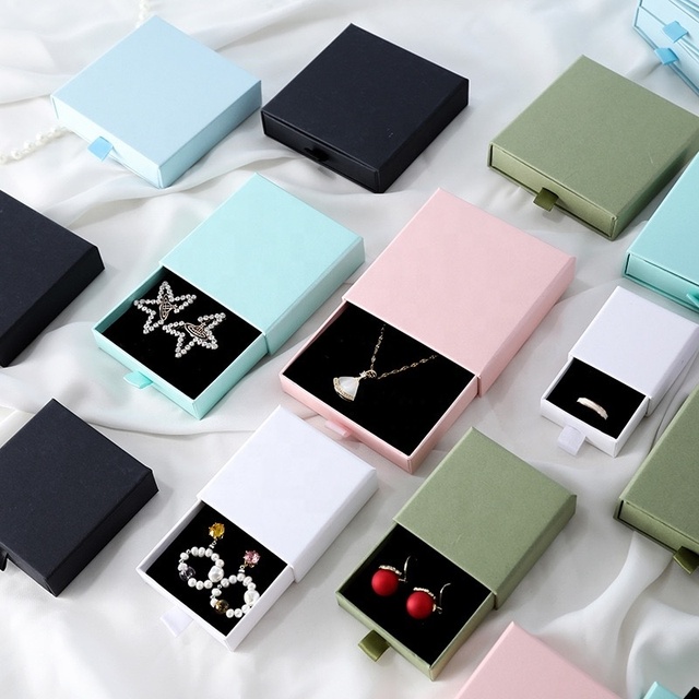 Custom Logo/Size/Color Luxury Jewelry Gift Box Necklace Pendant Ring Bracelet Storage Boxes Cardboard Paper Jewelry Gift Boxes