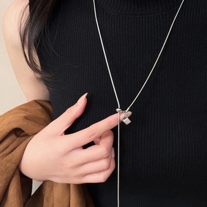 Korean Style Titanium Steel Pull Out Necklace Lock Shape Geometric Sweater Chain For Women Daily Wear Autumn Winter Accessory - Product Image 3