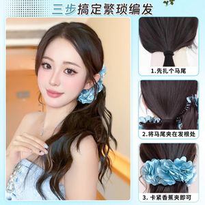 Perruque queue de cheval avec pince banane et motif floral bleu pour femme, extension de cheveux - Product Image 4