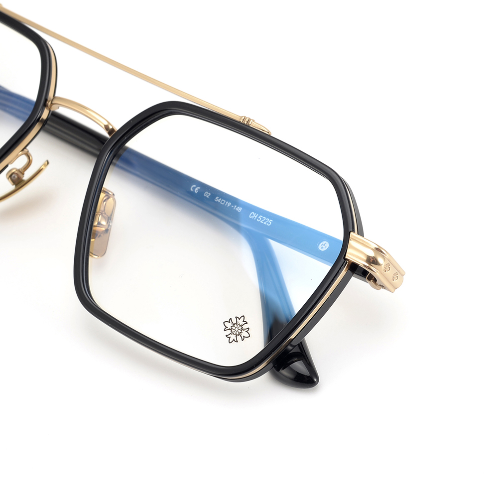 Shop Our CH5225 Eyewear Frames - Pure Titanium & Retro Style