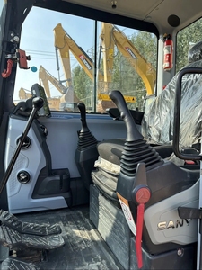 La asequible excavadora de segunda mano Sany 55u con 5,5 toneladas de maquinaria de pista de ingeniería adopta la excavadora pequeña Sany 5560 - Product Image 6