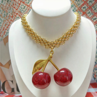 Nieuwe Mode Hot Selling Grote Rode Kersen Ketting Vrouw Lief Schattig Nieuw Eenvoudig Ontwerp Vergulde Ketting Fruit Aardbei Sieraden