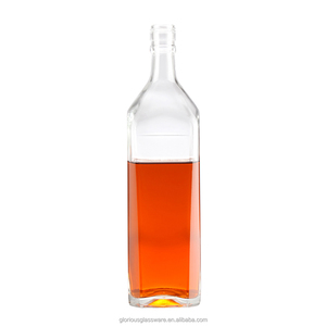 Bouteille personnalisée <span class=keywords><strong>de</strong></span> 200 ml en verre <span class=keywords><strong>noir</strong></span> en forme <span class=keywords><strong>de</strong></span> crâne pour <span class=keywords><strong>vodka</strong></span>, gin, whisky, brandy, rhum, tequila, spiritueux avec bouchon en liège - Product Image 4