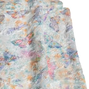 Tela de algodón con estampado digital de mariposas en acuarela para vestidos, camisas y ropa informal - Product Image 4