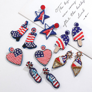 ต่างหูทองเหลืองลายเรขาคณิตสไตล์วินเทจ รูปไอศกรีม ดาว รองเท้าบูท รองเท้าแตะลายกระบองเพชร ลูกปัดข้าวสีแดง ขาว น้ำเงิน จี้ห้อยสำหรับผู้หญิง Uionen 1880 - Product Image 1