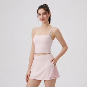 Top Deportivo Corto para Mujer al por Mayor con Cuello Cuadrado, Espalda con Aberturas y Detalle Trenzado, Tirantes Finos, Elástico, Acolchado, para Tenis, Yoga, Pilates - Product Image 3