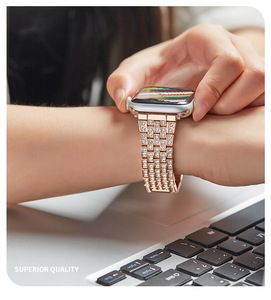 Braccialetto a catena da donna di lusso con diamanti 40mm 41mm 44mm 45mm per <span class=keywords><strong>apple</strong></span> <span class=keywords><strong>Watch</strong></span> Series 6 7 <span class=keywords><strong>8</strong></span> - Product Image 3