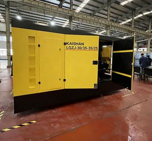 Compresseur <span class=keywords><strong>d</strong></span>'<span class=keywords><strong>air</strong></span> à vis à grande cylindrée, lubrifié, 35 bars, alimenté au diesel, série KAISHAN LGZJ LGZJ-30/35-35/25, pour le forage - Product Image 2