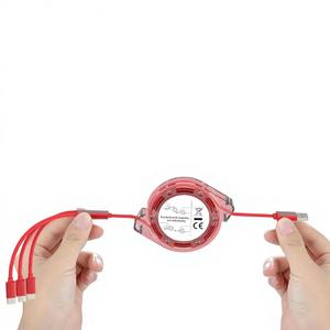 Cavo Dati Retrattile 3-in-1 <span class=keywords><strong>Rosso</strong></span> da 1,2M con Ricarica Rapida 3A Tipo-C per Computer e Dispositivi Mobili - Product Image 3