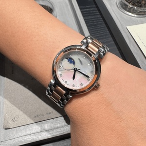 Reloj de Lujo de Alta Gama con Movimiento de Cuarzo de Precisión, Bisel con Incrustaciones de Diamantes, Visualización de Fase Lunar, Resistente al Agua para Uso Diario, Longines - Product Image 4