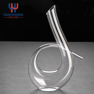 <span class=keywords><strong>Carafe</strong></span> en verre cristal faite à la main Portable en forme d'escargot de cygne Design créatif haut de gamme <span class=keywords><strong>Carafe</strong></span> à bouteille de vin transparente - Product Image 2