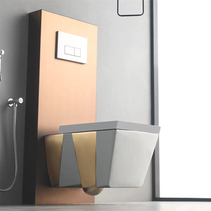 Toilette intelligente entièrement automatique de style occidental, avec couvercle en plaqué or, facile à utiliser, toilettes murales de la salle de bains - Product Image 2