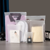 Sacs d'emballage écologiques mats en CPE avec fermeture éclair pour vêtements, logo personnalisé, pour vestes d'hiver, vêtements de sport, chaussettes et articles intimes