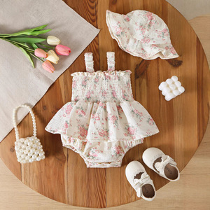 Combinaison d'été 2026 pour bébé fille, à bretelles, motif floral, sans manches, adorable body triangulaire avec chapeau - Product Image 5