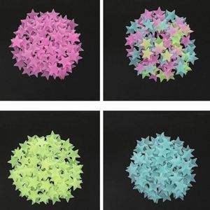 Hermosas Pegatinas de Pared Fluorescentes 3D que Brillan en la Oscuridad con Diseño de Luna y Estrellas, Decoración para el Hogar y Regalo - Product Image 3