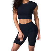 Ensemble de sport et yoga 2 pièces personnalisé pour femmes, taille haute, short cycliste et crop top, vente en gros OEM d'usine