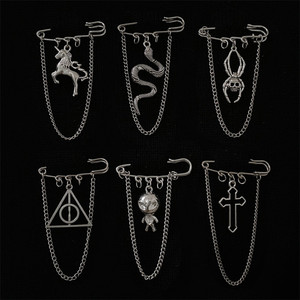 Pin con Colgante de Calavera Gótica y Cruz de Araña para Hombres y Mujeres, Accesorio de Halloween con Personalidad - Product Image 2
