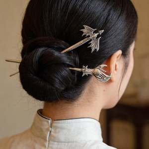 Pasador de Pelo Metálico con Runas Vikingas, Acabado Plateado Antiguo, Accesorio para Peinado de Moño, Accesorio Nórdico Unisex, Regalo - Product Image 5