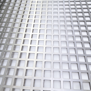 Tôle métallique perforée renforcée pour coffrage en <span class=keywords><strong>béton</strong></span>, <span class=keywords><strong>grille</strong></span> carrée perforée en <span class=keywords><strong>fer</strong></span> pour clôtures de sécurité - Product Image 2