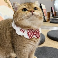 Accessoire d'écharpe de cache-cou pour animaux de compagnie en fil tricoté à motif solide fait à la main pour chats et chiens