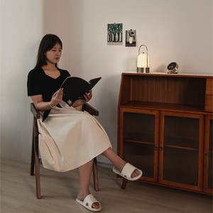 Lámpara de Mesa Recargable Aisilan Serie Austri con Asa, Lámpara de Escritorio Portátil con Atenuación Táctil Inteligente - Product Image 3