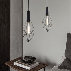 Lámpara Colgante LED Negra de Hierro Forjado Estilo Retro Americano, Diseño Creativo de Tres Cabezas Combinadas Tipo Três Mosqueteiros para Bar - Product Image 4