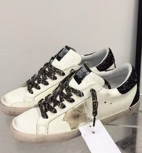 Baskets blanches tendance pour hommes, style identique aux créateurs de mode, confortables, respirantes et légères pour la marche décontractée - Product Image 3