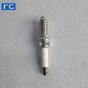Pièces détachées automobiles, bougie d'allumage en iridium/platine LFR5AGP 5018 IT6RF-13, bougie d'allumage automobile en iridium dans une boîte, pièces de bougie d'allumage moteur - Product Image 3