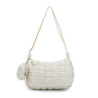 Sac à main matelassé en cuir vegan pour femmes et jeunes filles, nouveau design, personnalisable avec logo OEM, fermeture éclair, sac à bandoulière pour femme
