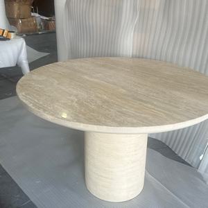 Tables à manger Comedor en travertin naturel nordique avec plateau renforcé en ciment et base en fibre de verre - Product Image 3