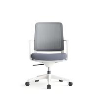 Chaise de bureau ergonomique à dossier moyen de style moderne et coloré avec accoudoirs fixes et roulettes amortissantes