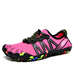 Nouveau modèle chaussures d'eau pour femmes chaussures de plage en maille de grande taille pour la natation à la pataugeoire pêche Rafting randonnée pour les activités d'été - Product Image 6