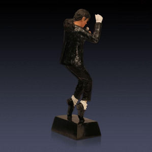 Figurines d'action Super <span class=keywords><strong>Star</strong></span> Statue chantante personnalisée en résine décoration de la maison Souvenir Logo personnalisé amour artificiel - Product Image 4