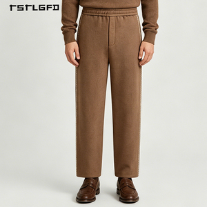 Pantalones Deportivos de Felpa para Hombre, Color Mocha Marrón, Costuras Externas Visibles, Bolsillos Laterales, Corte Recto Relajado, Estilo Deportivo de Lujo - Product Image 5
