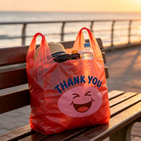 Sac de courses en plastique rouge imprimé smiley « Merci » pour vêtements, chaussettes et autres articles de garde-robe – Portable et jetable