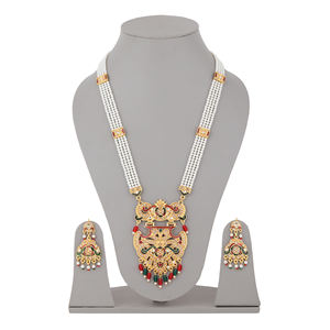 ชุดเครื่องประดับชุบทองหรูหราสำหรับผู้หญิงพร้อมต่างหูสร้อยคอคริสตัล - Product Image 2