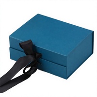 Cajas de Cartón para Perfumes Hechas a Mano con Grabado Dorado