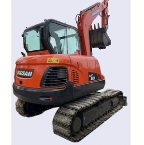 รถขุด Doosan DX60 6 ตัน คุณภาพสูง มือสอง ปี 2022 พร้อมขาย เครื่องยนต์ฮอนด้า อะไหล่หลักประสิทธิภาพสูง มอเตอร์ เกียร์ ปั๊ม - Product Image 3