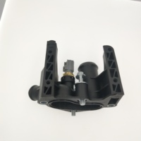 Couvercle de thermostat pour passage d'eau 7M5G-8K556-AC 7M5G8K556AC pour ford