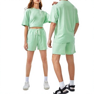Conjuntos Cortos Unisex de 2 Piezas, Ropa Casual de Verano, Camisetas de Manga Corta con Cuello Redondo y Corte Ajustado, y Pantalones Cortos Deportivos de Corte Clásico - Product Image 1